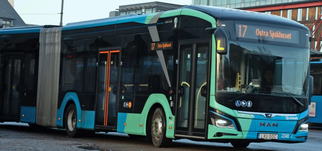 Buss i kollektivtrafik som körs av Keolis